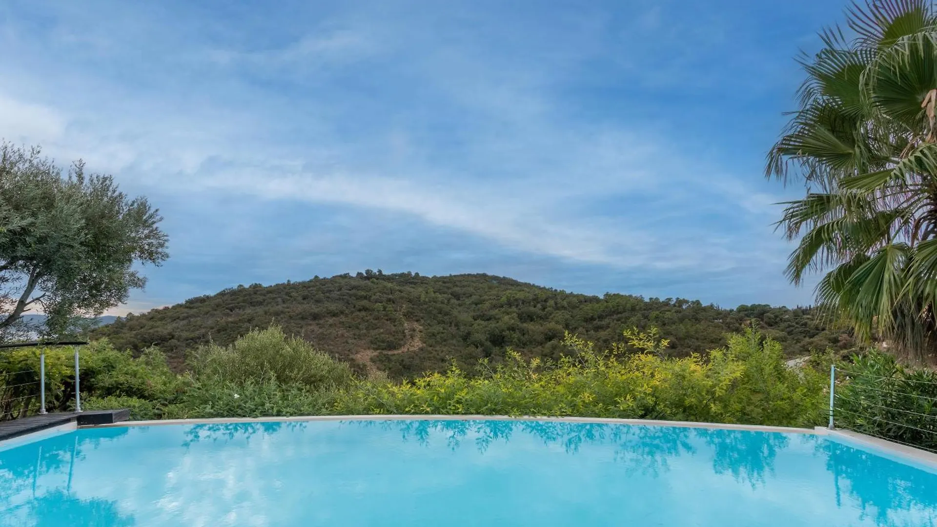 Villa Avec Piscine Et Vue Mer 格里莫